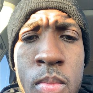 Meet your Posher, Carlos